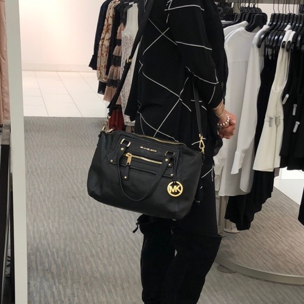 Micheal Kors Satchel